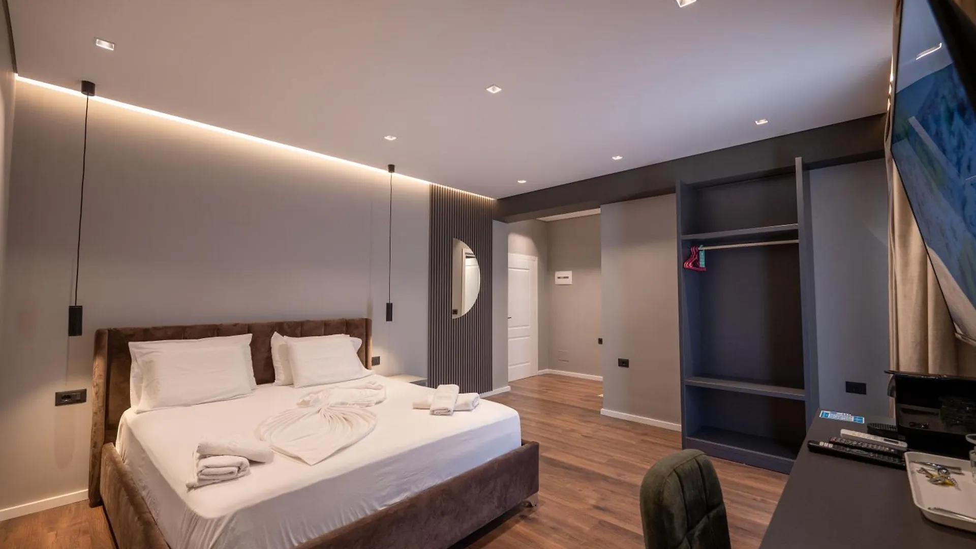 Erioni Hotel Sarande 3*,  Albania