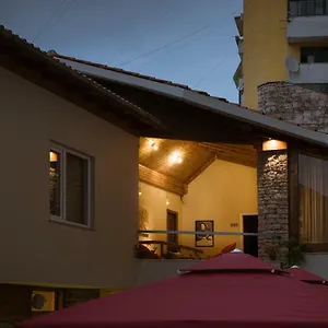  Hostel Mosaic Albania