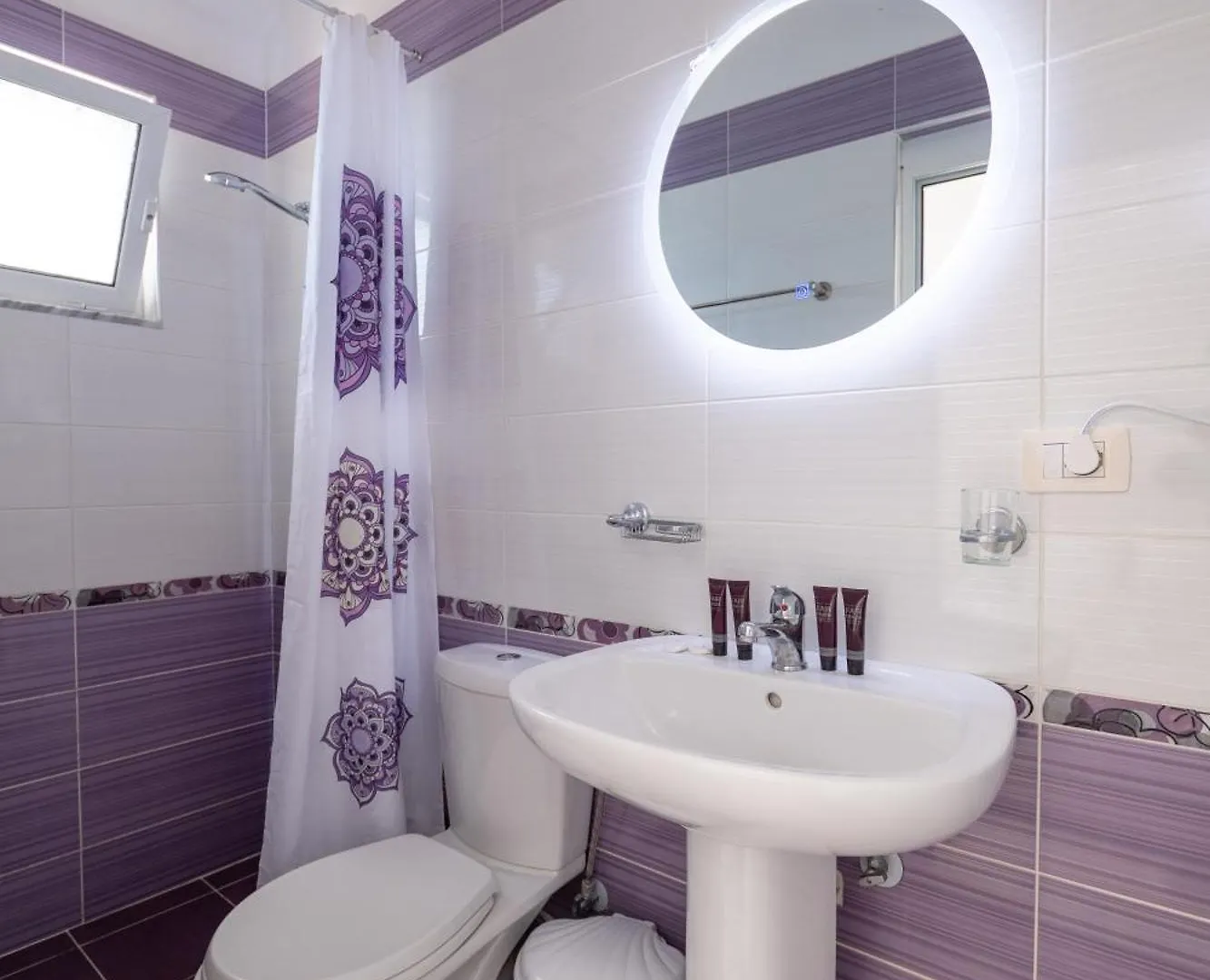***  Erioni Hotel Saranda Albanie